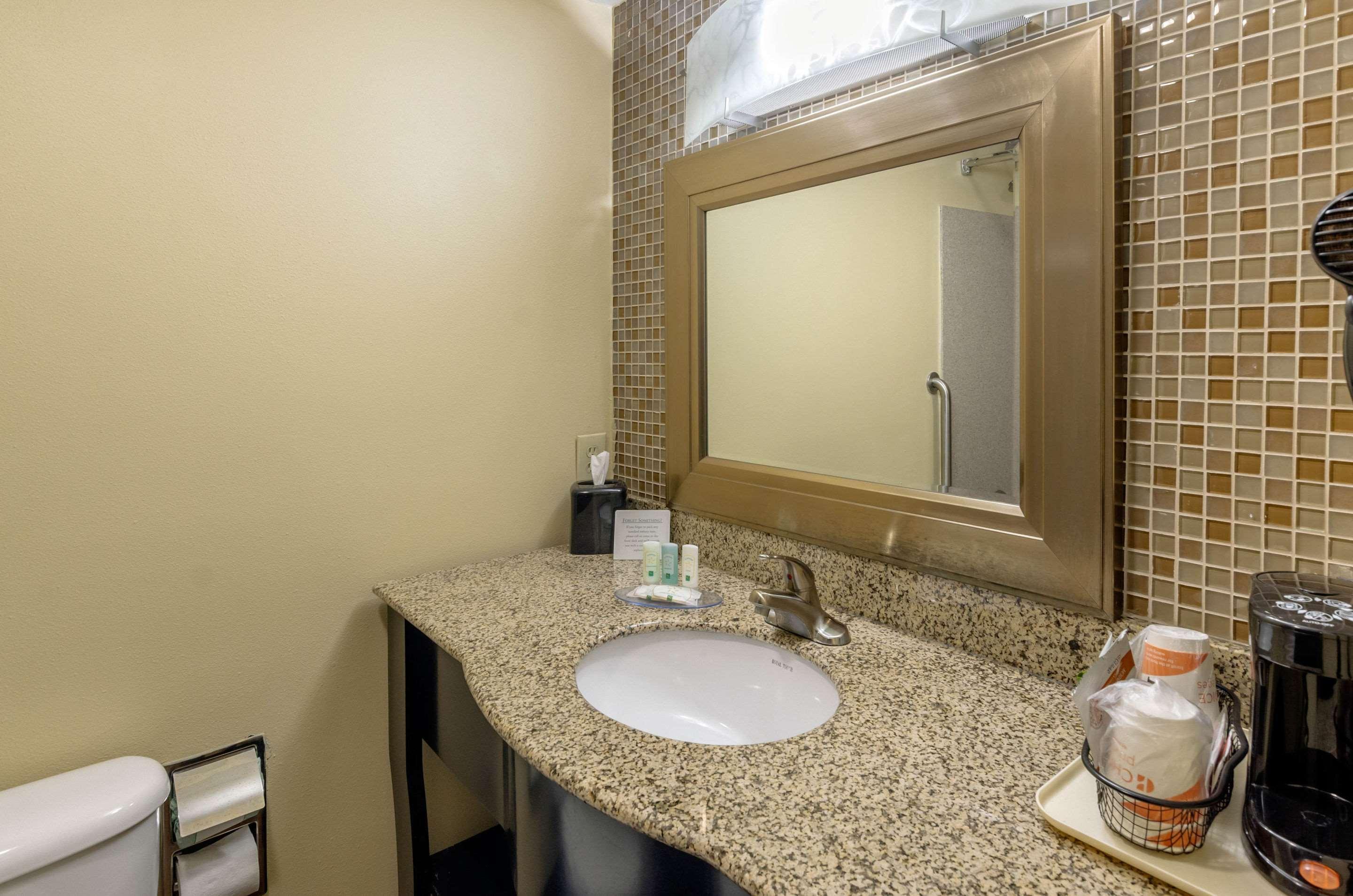 Quality Inn Covington Exterior photo