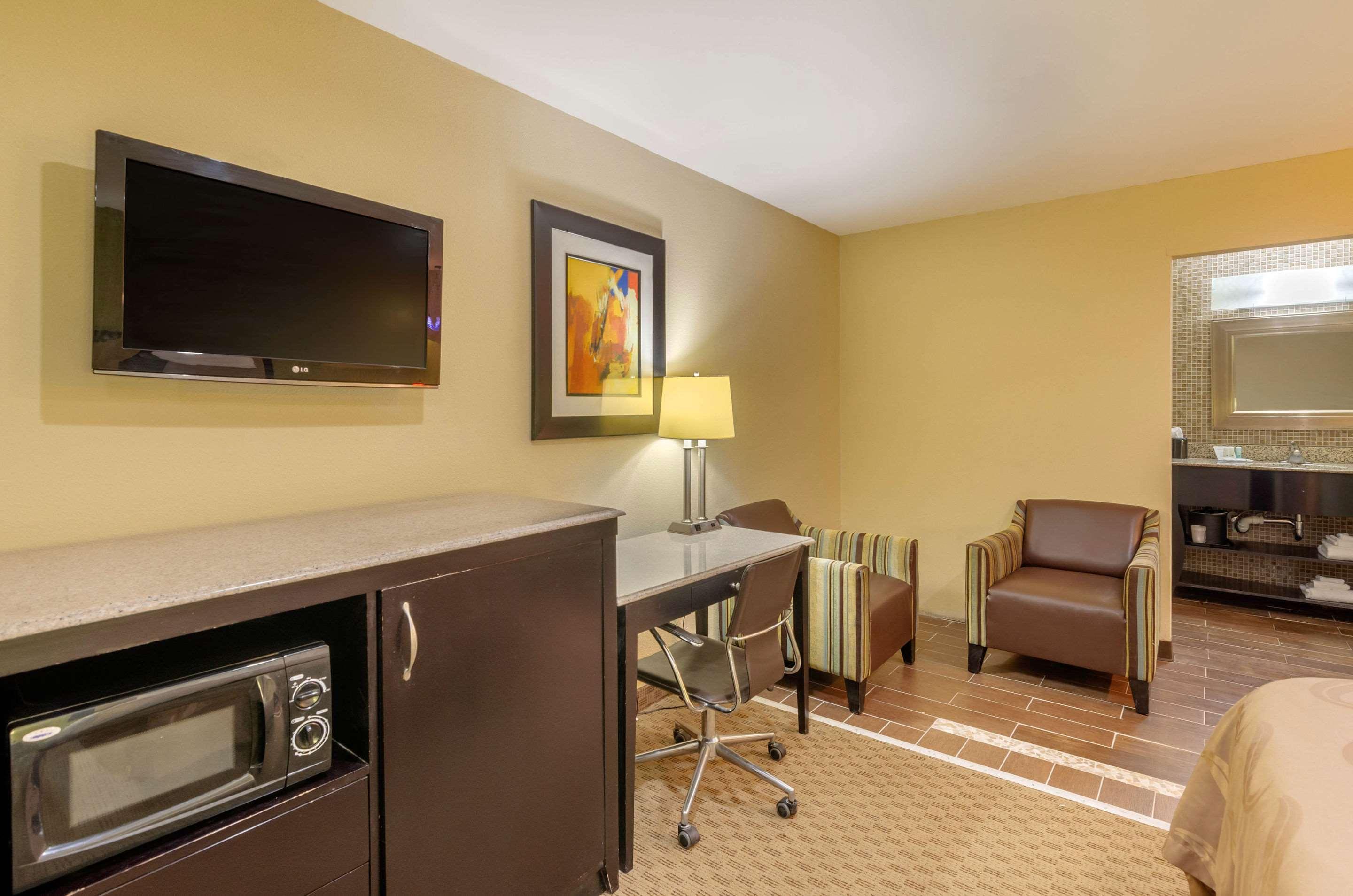 Quality Inn Covington Exterior photo