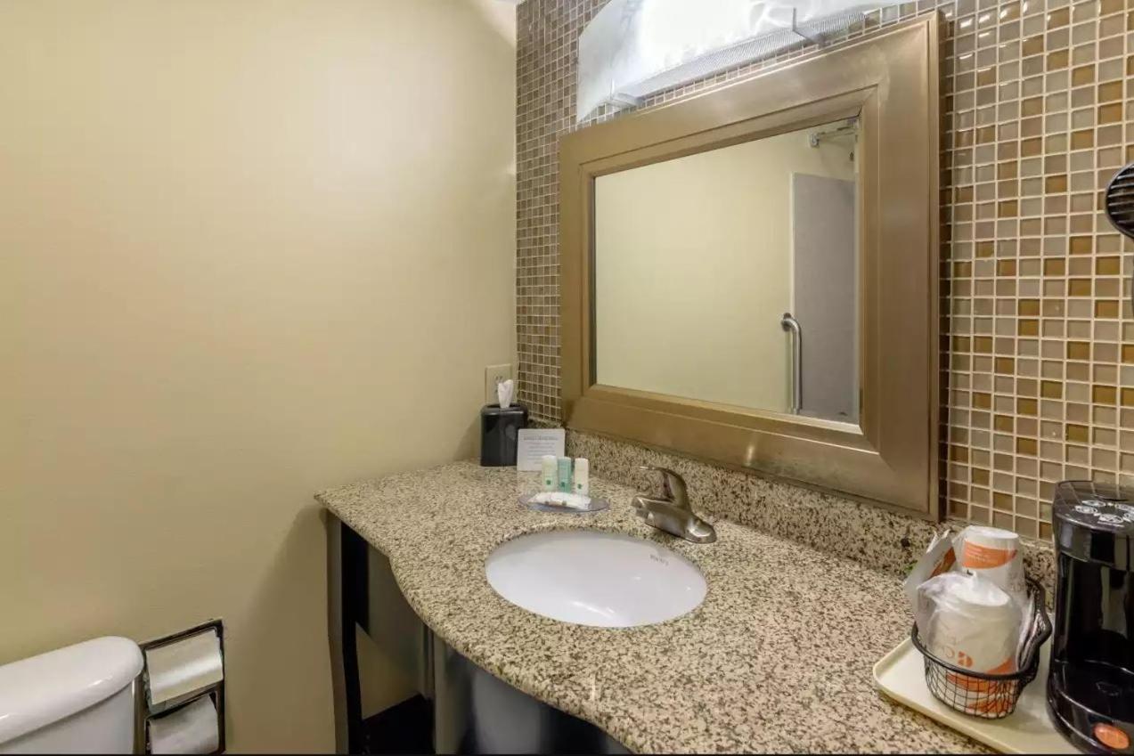 Quality Inn Covington Exterior photo